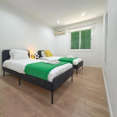 Apartament Modern 2br Retreat In Sleeps 4